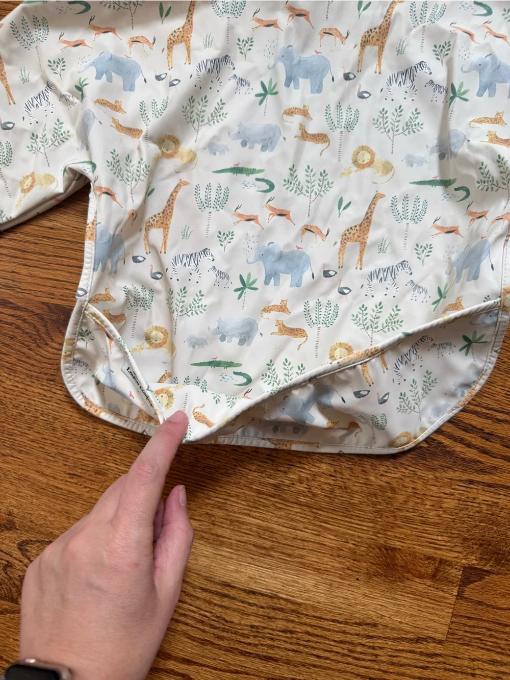 Long-Sleeve Waterproof Apron Bib with Safari Animal Print - Cream